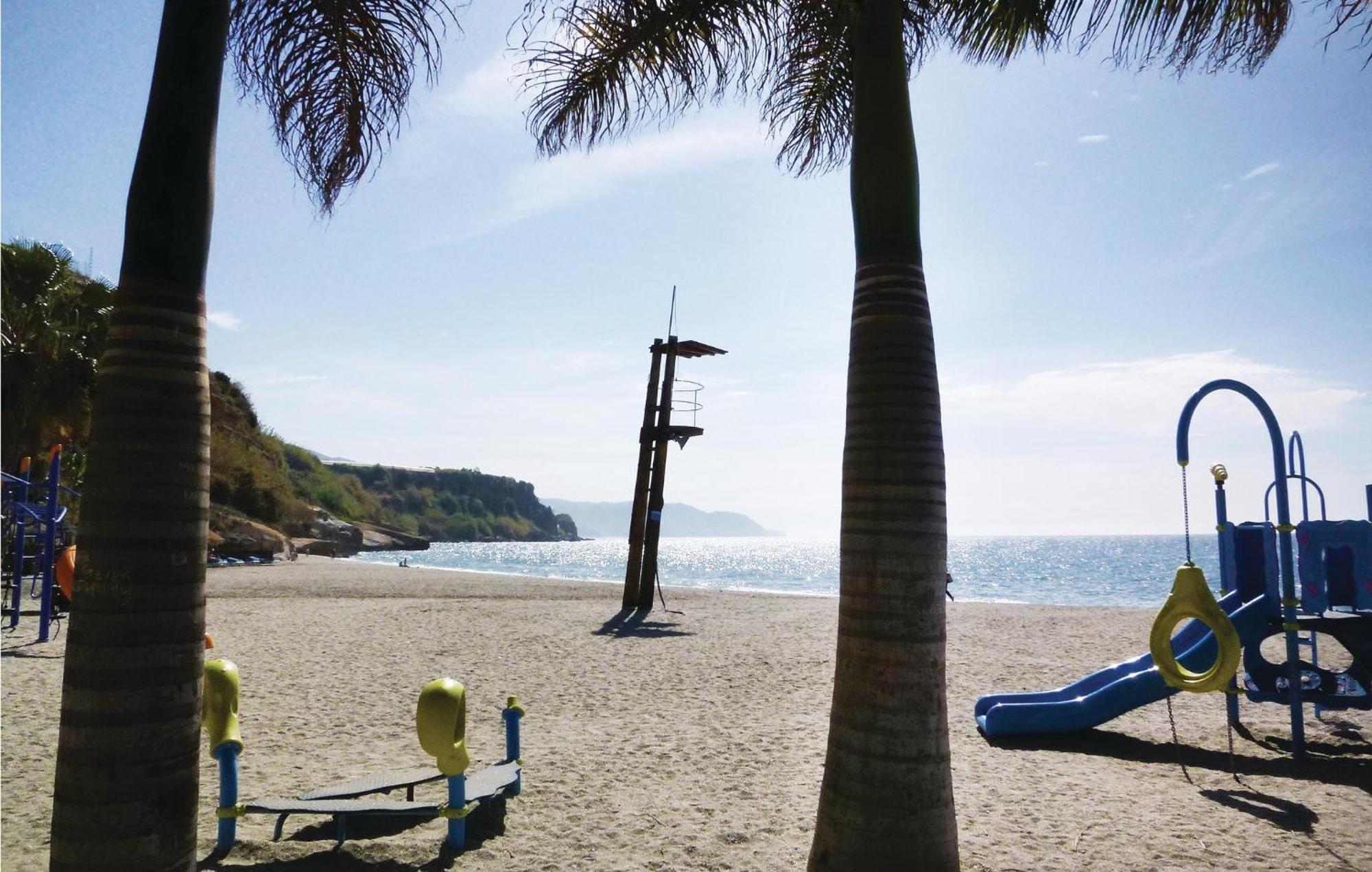 Cozy Home In Nerja With Wifi Zewnętrze zdjęcie