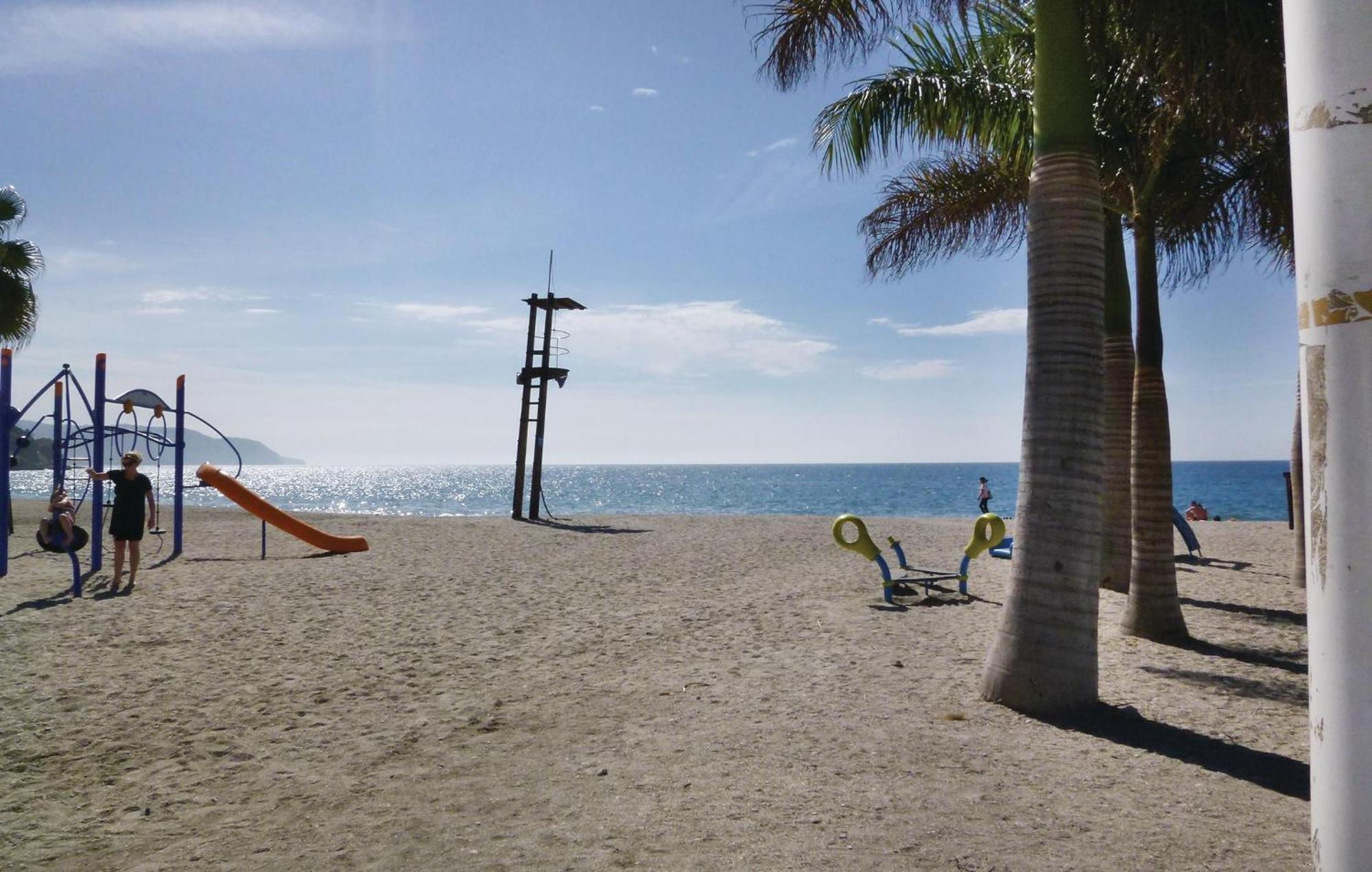 Cozy Home In Nerja With Wifi Zewnętrze zdjęcie