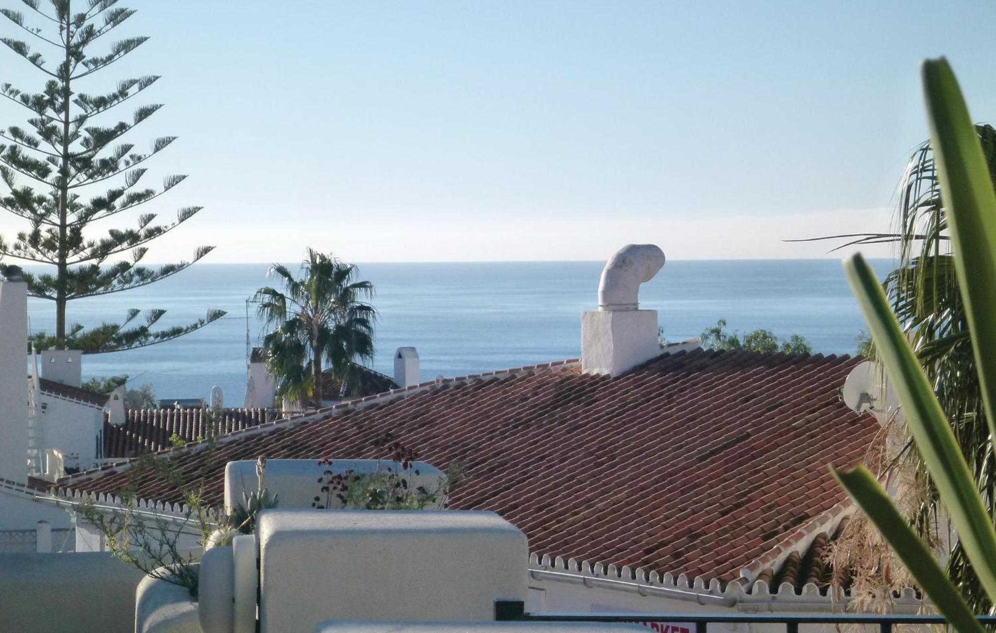 Cozy Home In Nerja With Wifi Zewnętrze zdjęcie